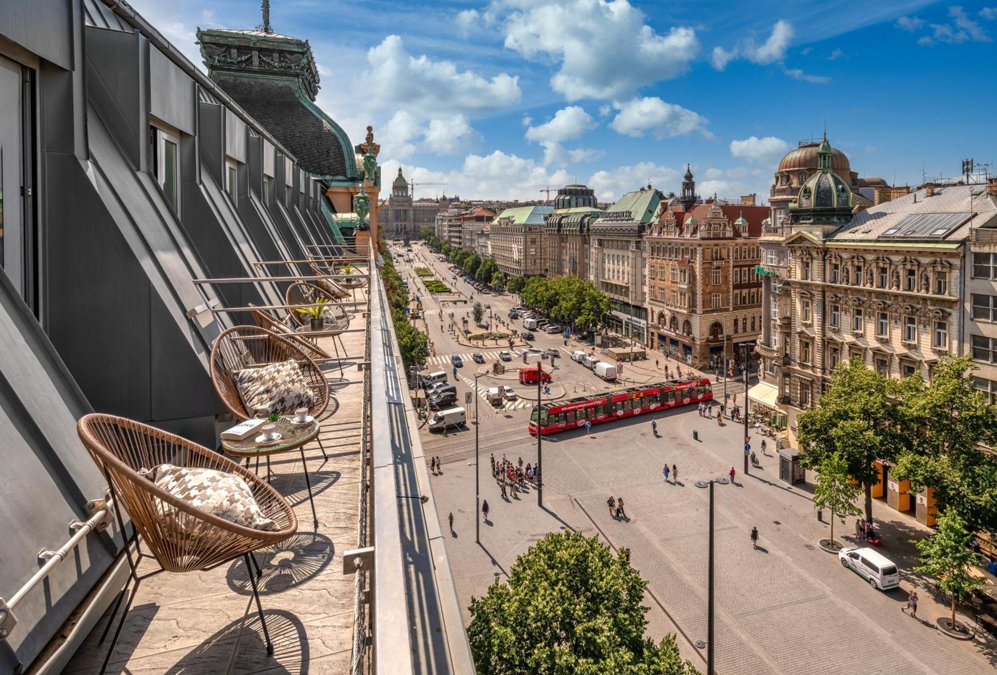 Vn17 Rooftop Suites By Adrez Praga Zewnętrze zdjęcie